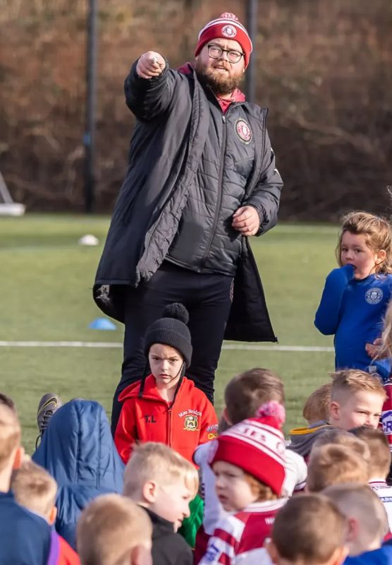 A FREE PLACE ON ICONS CAMP!